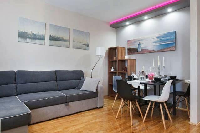 Apartments Romantica イェセニツェ エクステリア 写真
